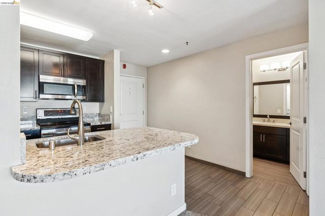 6400 Christie Ave 3406, Emeryville, CA 94608