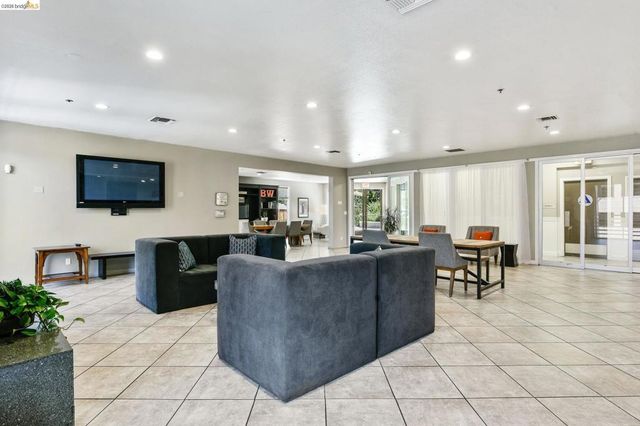 6400 Christie Ave 3406, Emeryville, CA 94608