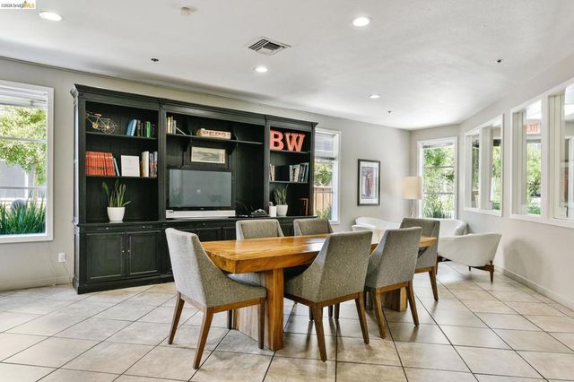6400 Christie Ave 3406, Emeryville, CA 94608