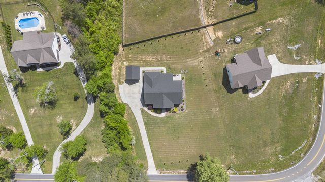 879 Dedmon Road, Ringgold, GA 30736