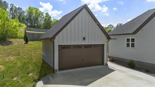 879 Dedmon Road, Ringgold, GA 30736