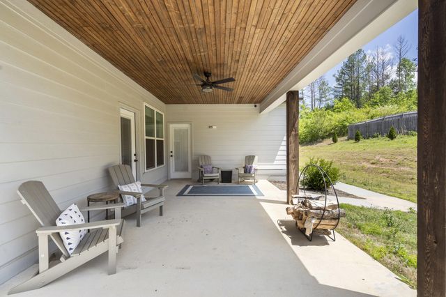 879 Dedmon Road, Ringgold, GA 30736