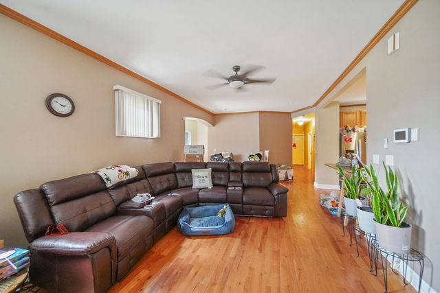 11326 S Parnell Avenue, Chicago, IL 60628