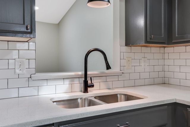9039 Barley Loft Drive, Columbus, OH 43240