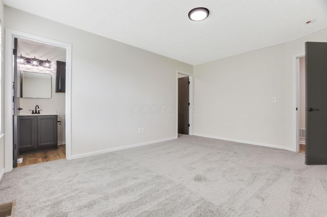 9039 Barley Loft Drive, Columbus, OH 43240