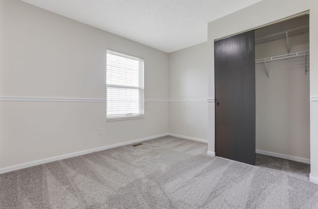 9039 Barley Loft Drive, Columbus, OH 43240