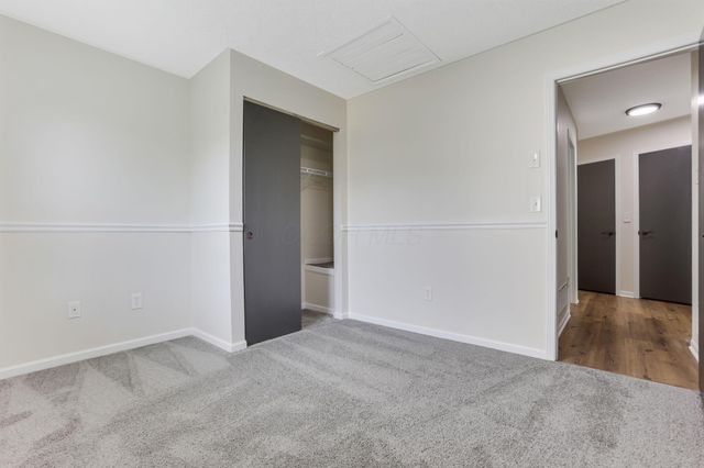 9039 Barley Loft Drive, Columbus, OH 43240