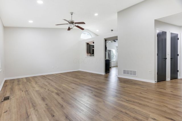 9039 Barley Loft Drive, Columbus, OH 43240