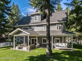 17940 W Sheltered Ct, Hauser, ID 83854