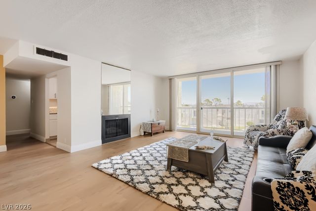 750 South Royal Crest Circle 327, Las Vegas, NV 89169