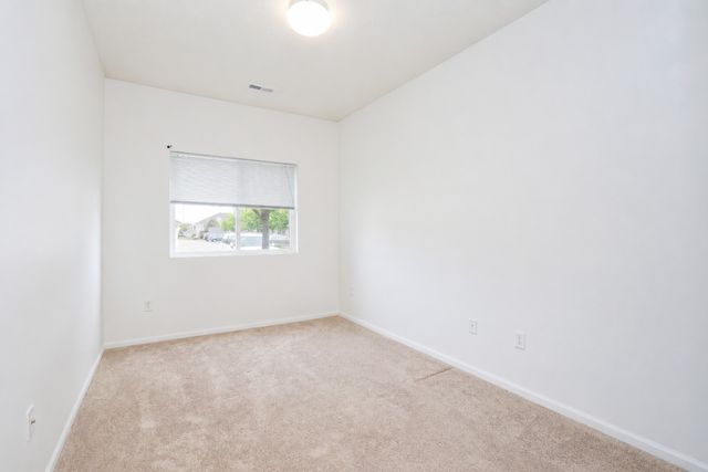 1117 NE 5th Lane 9, Ankeny, IA 50021