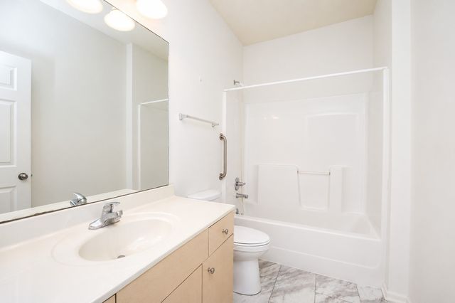 1117 NE 5th Lane 9, Ankeny, IA 50021
