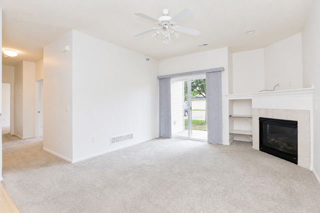 1117 NE 5th Lane 9, Ankeny, IA 50021