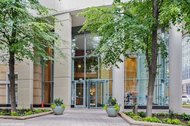 345 N LaSalle Street 209, Chicago, IL 60654
