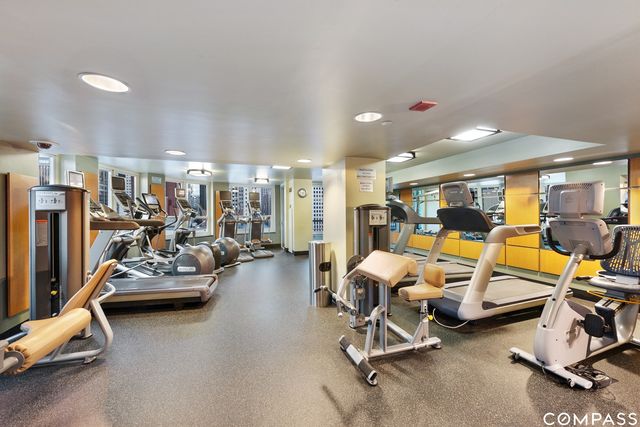345 N LaSalle Street 209, Chicago, IL 60654