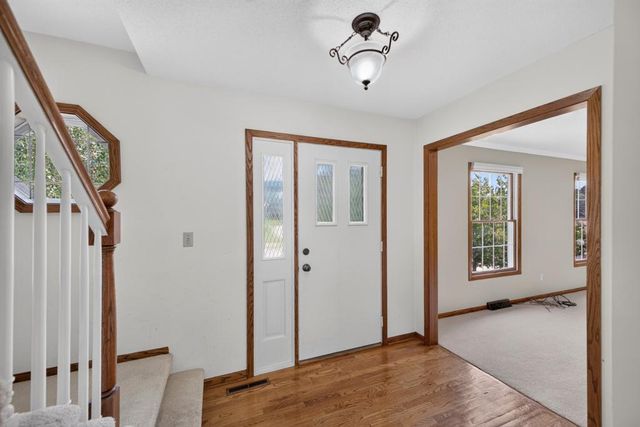1726 Walden Lane SW, Rochester, MN 55902