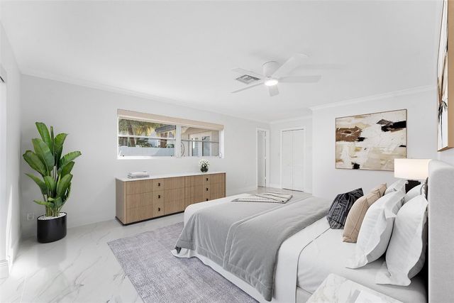 2443 NE 26th Street, Lighthouse Point, FL 33064