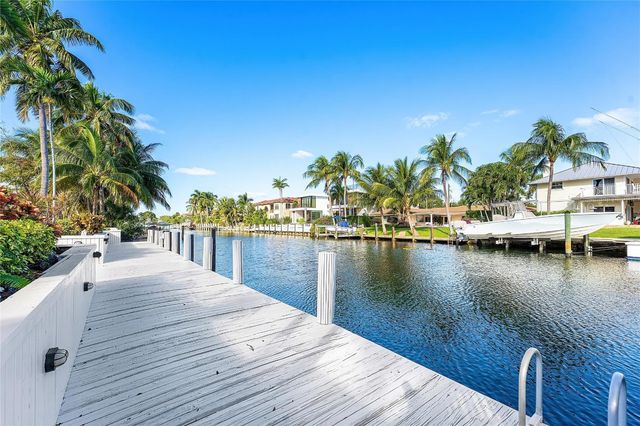 2443 NE 26th Street, Lighthouse Point, FL 33064