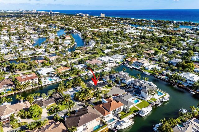 2443 NE 26th Street, Lighthouse Point, FL 33064