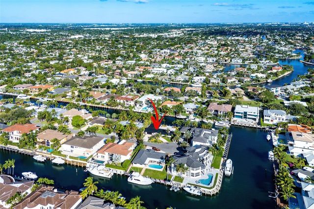 2443 NE 26th Street, Lighthouse Point, FL 33064