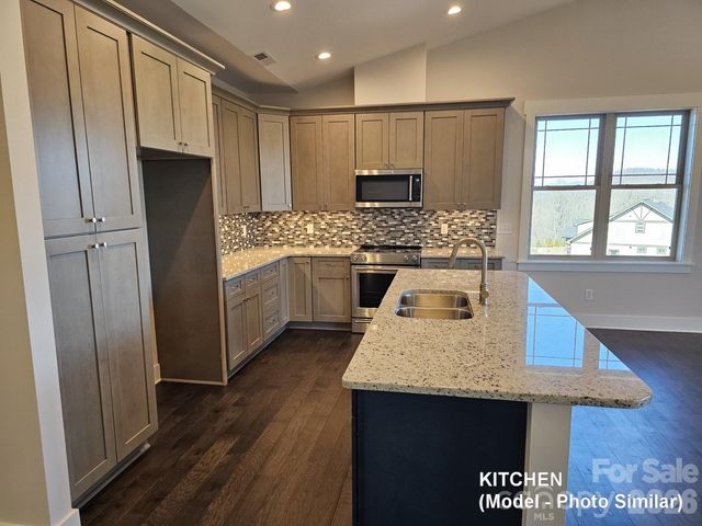 178 Waightstill Drive 22, Arden, NC 28704