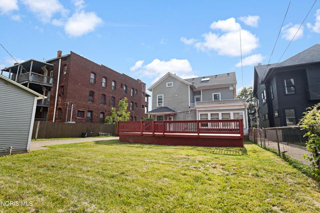 2108 Glenwood Avenue, Toledo, OH 43620