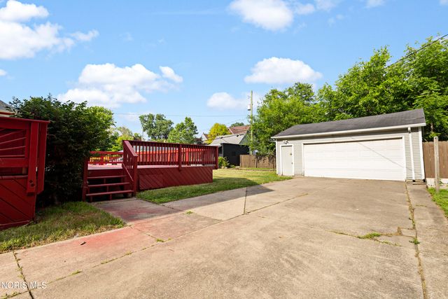 2108 Glenwood Avenue, Toledo, OH 43620