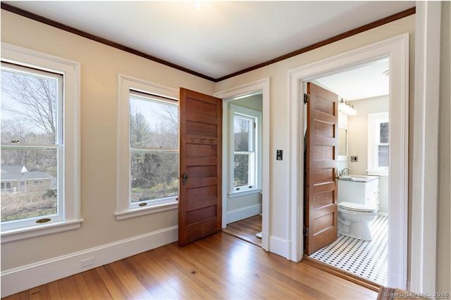 390 Main Street, New Hartford, CT 06057