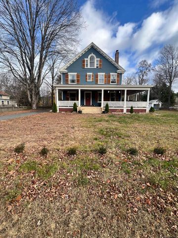 390 Main Street, New Hartford, CT 06057