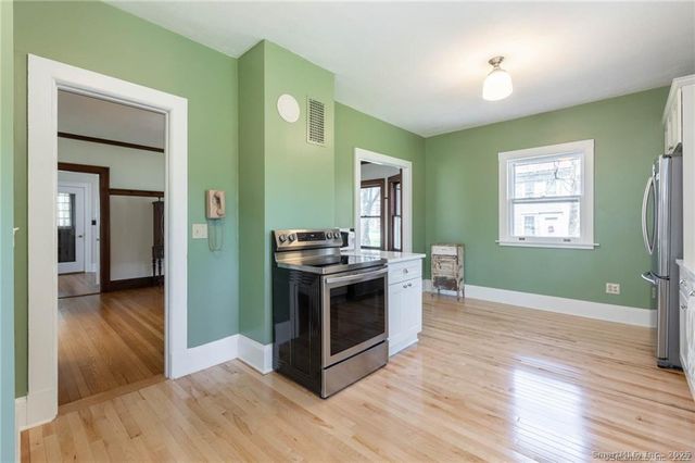 390 Main Street, New Hartford, CT 06057