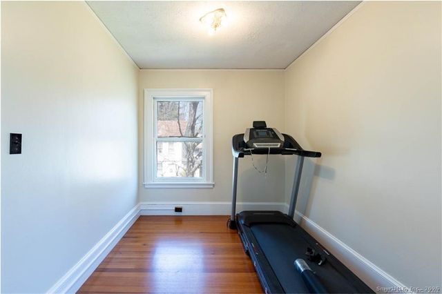 390 Main Street, New Hartford, CT 06057