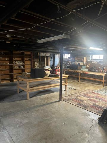 390 Main Street, New Hartford, CT 06057