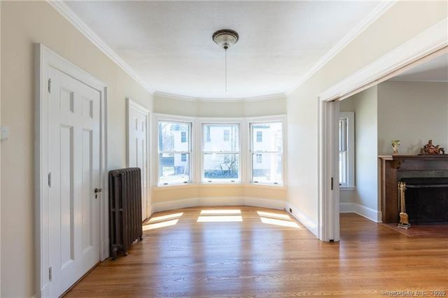 390 Main Street, New Hartford, CT 06057