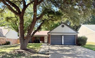 4321 Winchester Court, Grand Prairie, TX 75052