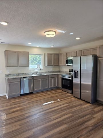 1549 Azalea Drive, Trotwood, OH 45417