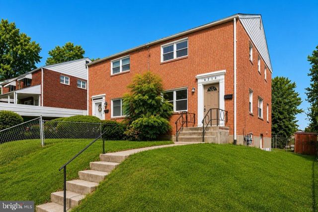 6212 CARTERS LN, Riverdale, MD 20737