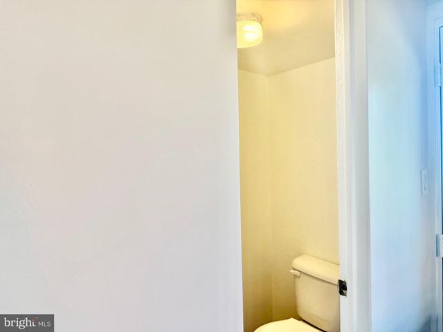 6212 CARTERS LN, Riverdale, MD 20737