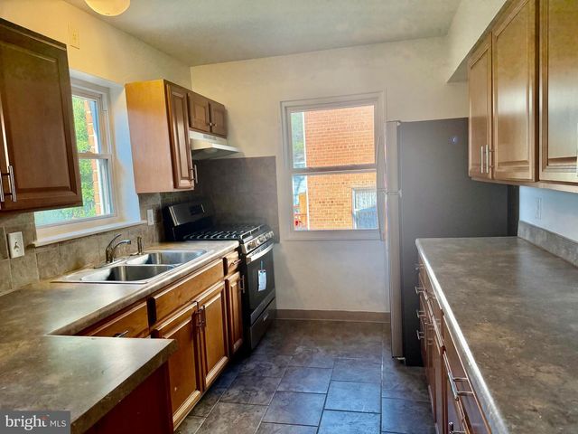 6212 CARTERS LN, Riverdale, MD 20737