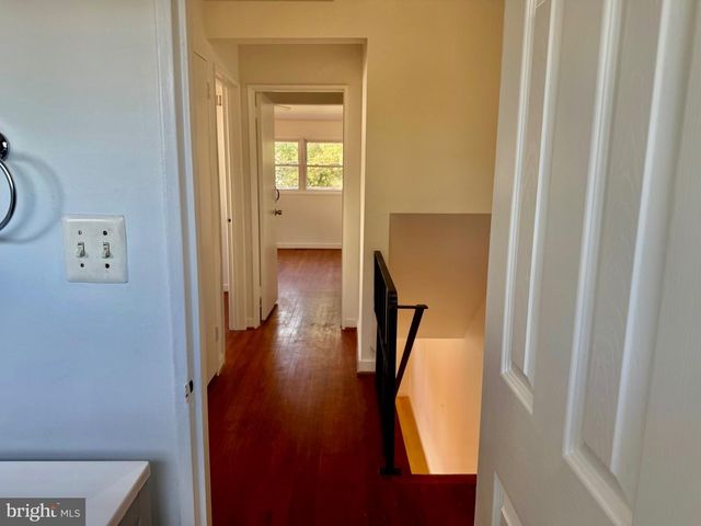 6212 CARTERS LN, Riverdale, MD 20737