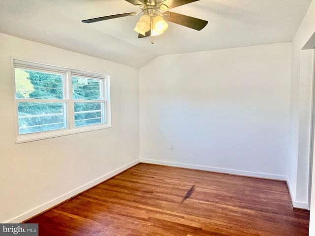 6212 CARTERS LN, Riverdale, MD 20737