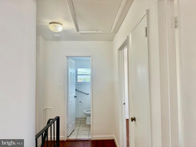 6212 CARTERS LN, Riverdale, MD 20737
