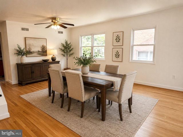 6212 CARTERS LN, Riverdale, MD 20737