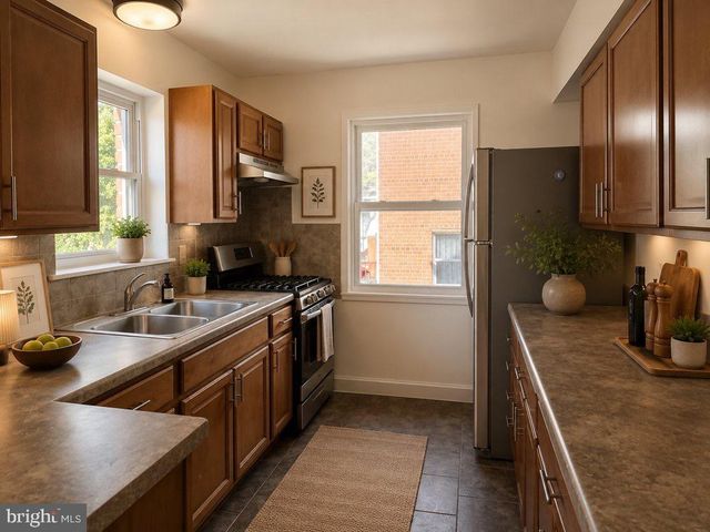 6212 CARTERS LN, Riverdale, MD 20737