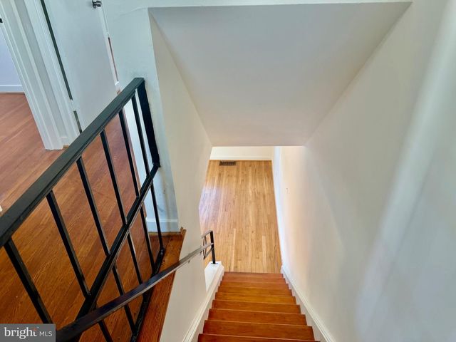 6212 CARTERS LN, Riverdale, MD 20737