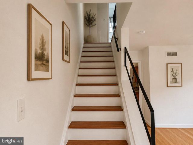6212 CARTERS LN, Riverdale, MD 20737