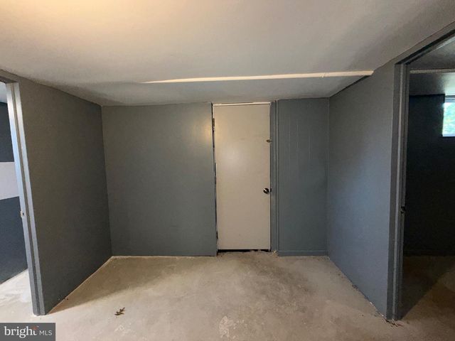 6212 CARTERS LN, Riverdale, MD 20737