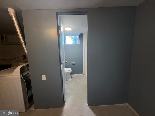 6212 CARTERS LN, Riverdale, MD 20737