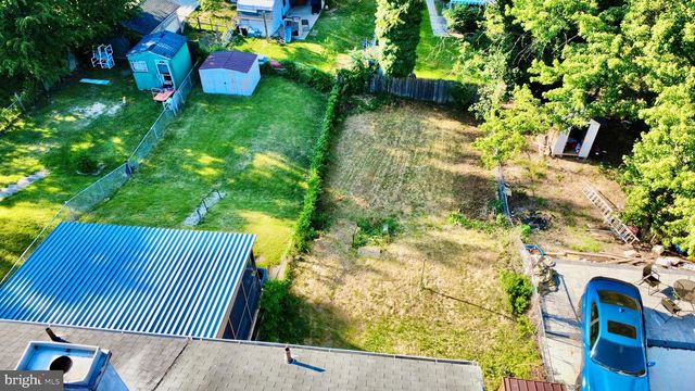 6212 CARTERS LN, Riverdale, MD 20737