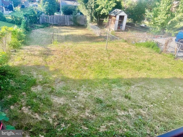 6212 CARTERS LN, Riverdale, MD 20737