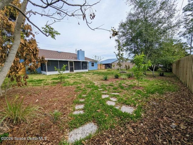 252 Emerson Drive NW, Palm Bay, FL 32907